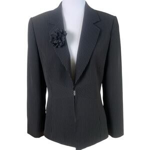 Tahari ASL Size 8 Flower Brooch Pinstripe Blazer Jacket Black White Career